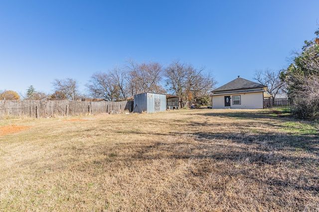 505 N Lamar Street, Weatherford, TX 76086