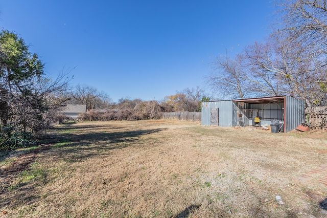 505 N Lamar Street, Weatherford, TX 76086