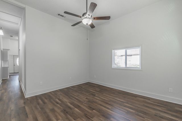 505 N Lamar Street, Weatherford, TX 76086