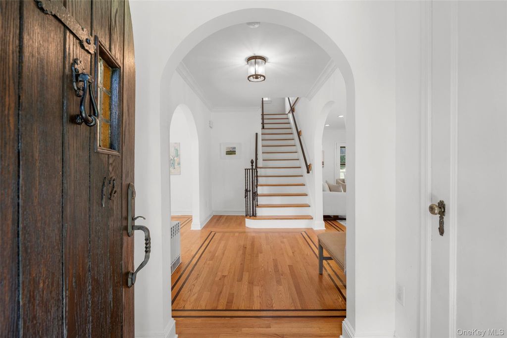12 Dimitri Place, Larchmont, NY 10538 — photo 3