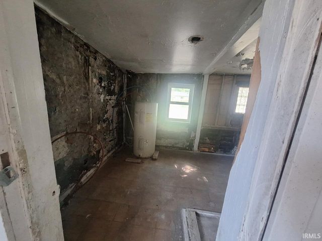 2209 E Lynn Street, Anderson, IN 46016