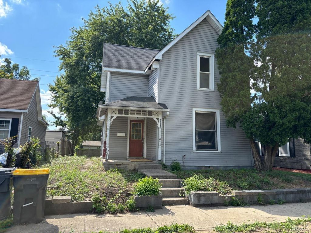2209 E Lynn Street, Anderson, IN 46016