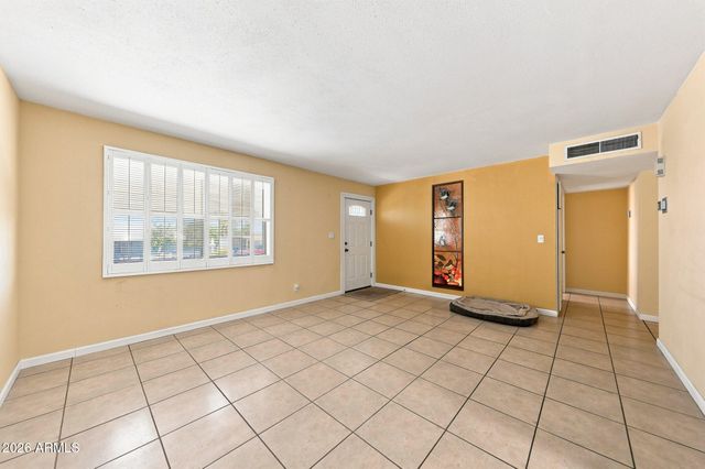 2217 E ACOMA Drive, Phoenix, AZ 85022
