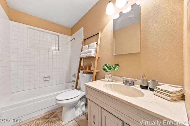 2217 E ACOMA Drive, Phoenix, AZ 85022