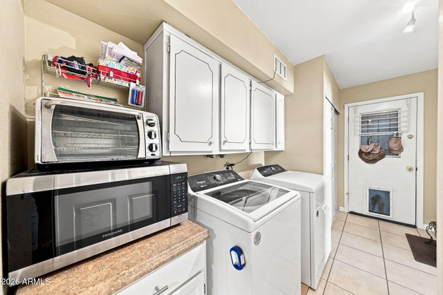 2217 E ACOMA Drive, Phoenix, AZ 85022