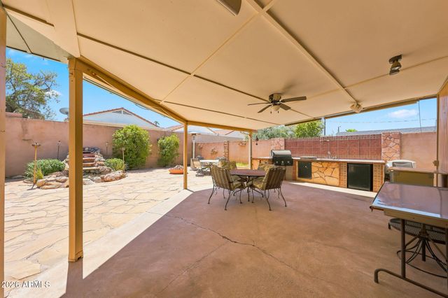 2217 E ACOMA Drive, Phoenix, AZ 85022
