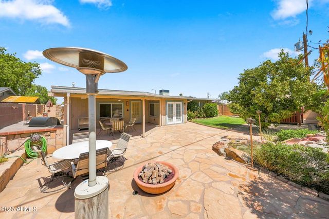 2217 E ACOMA Drive, Phoenix, AZ 85022