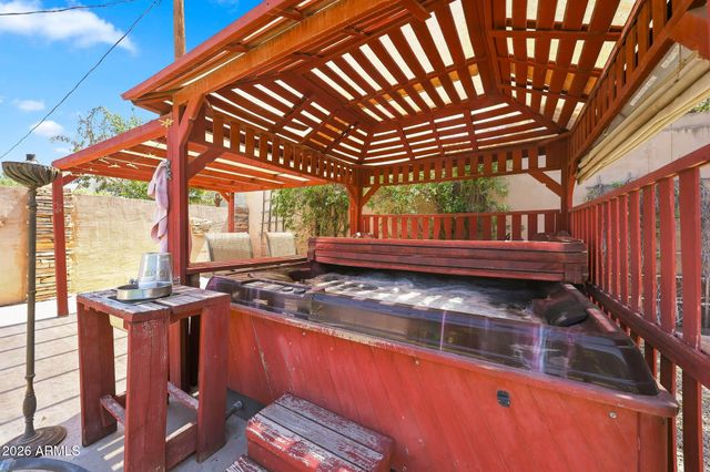 2217 E ACOMA Drive, Phoenix, AZ 85022