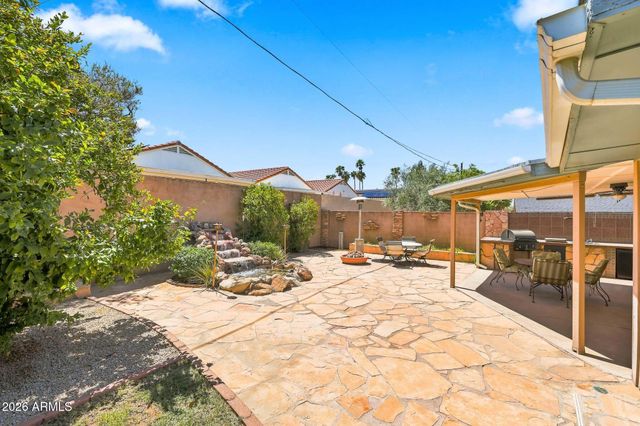 2217 E ACOMA Drive, Phoenix, AZ 85022