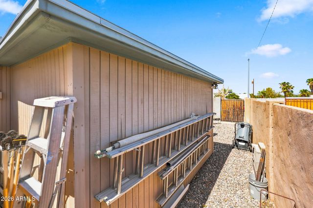 2217 E ACOMA Drive, Phoenix, AZ 85022