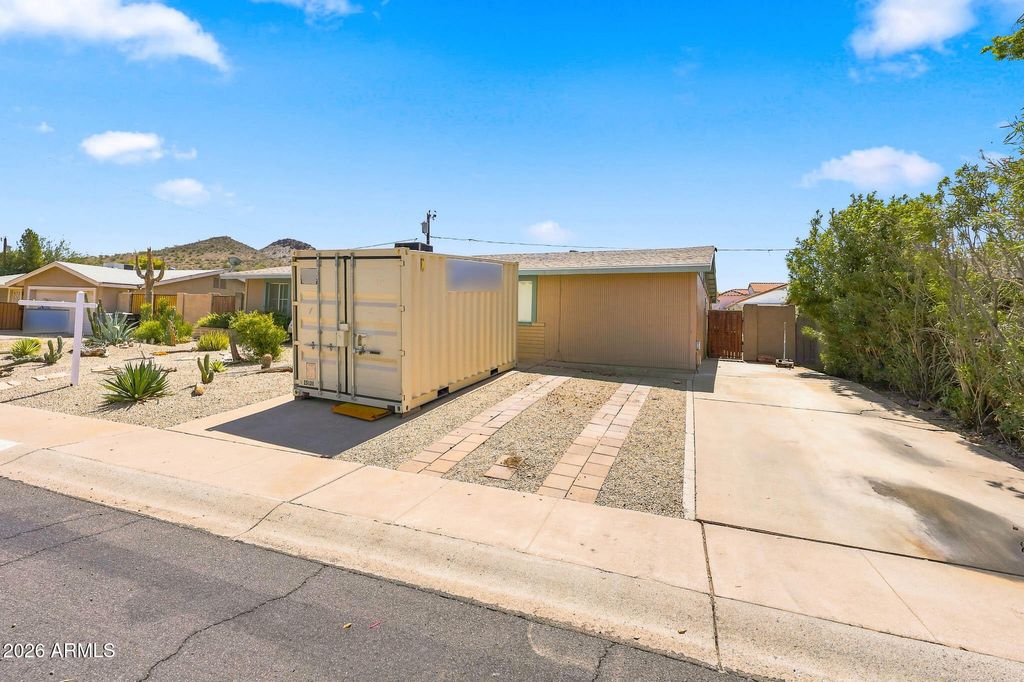 2217 E ACOMA Drive, Phoenix, AZ 85022 — photo 4