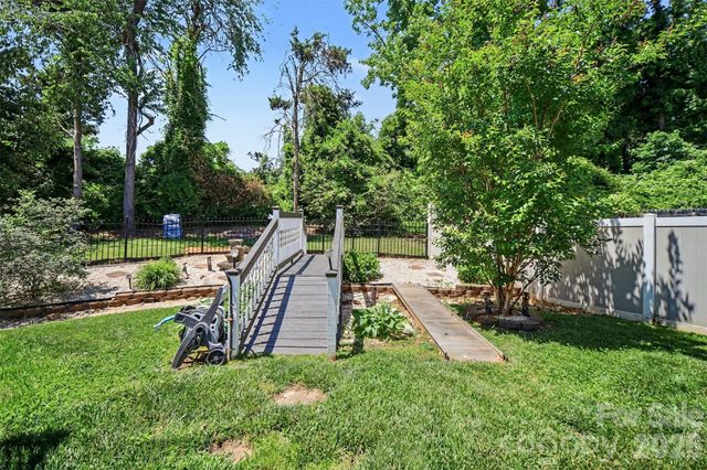 112 Elysian Estate Court, Mooresville, NC 28115