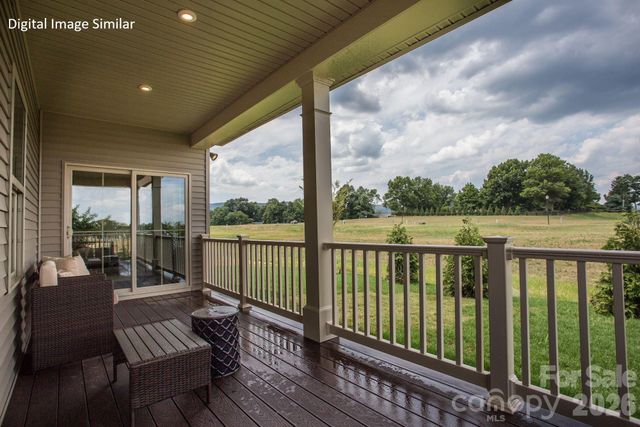 909 Heathway Drive, Charlotte, NC 28213