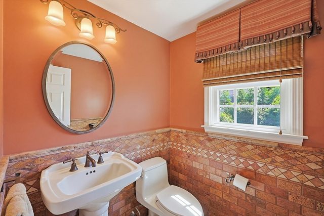 45 Massasoit Drive, North Attleboro, MA 02760