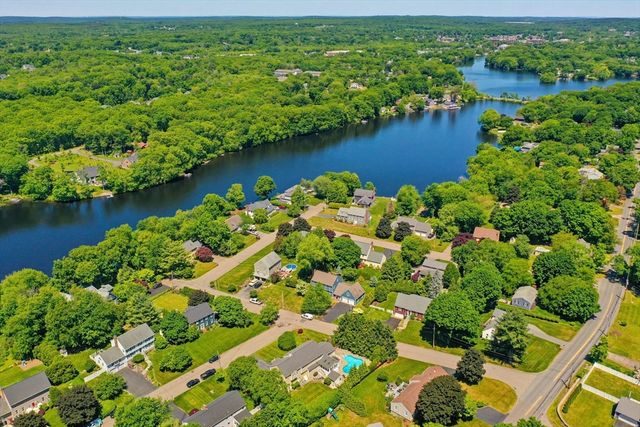 45 Massasoit Drive, North Attleboro, MA 02760