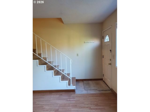 1607 Ne 26TH Ave, Portland, OR 97232