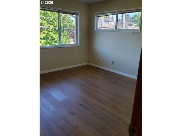1607 Ne 26TH Ave, Portland, OR 97232