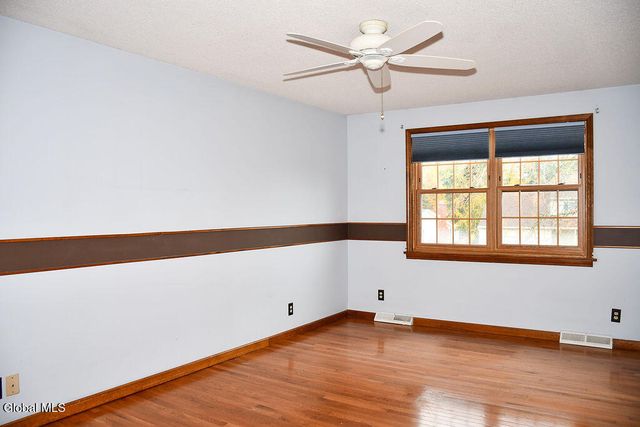 15 Delta Boulevard, Colonie, NY 12047