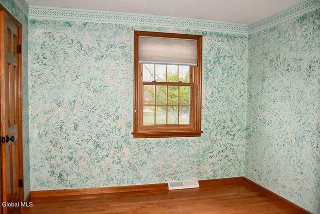 15 Delta Boulevard, Colonie, NY 12047