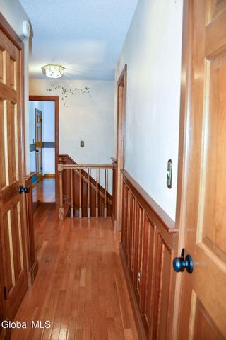 15 Delta Boulevard, Colonie, NY 12047