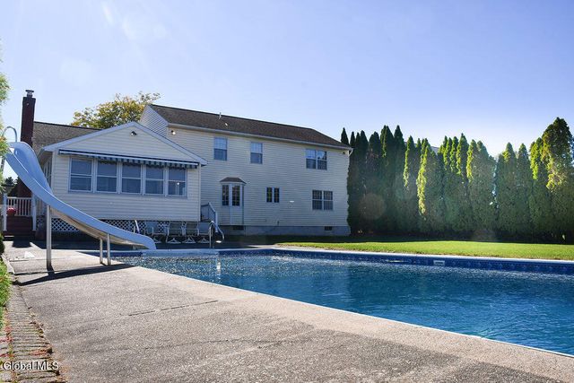 15 Delta Boulevard, Colonie, NY 12047