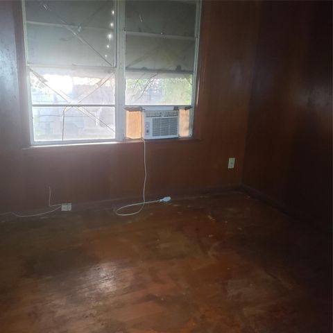 6102 Belcrest Street, Houston, TX 77033