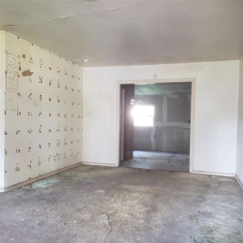 6102 Belcrest Street, Houston, TX 77033