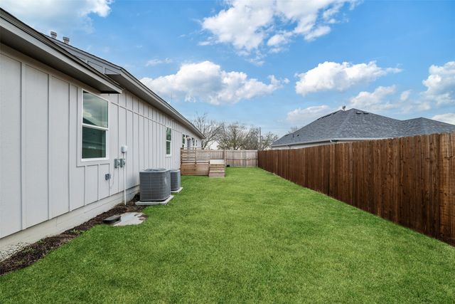 206 S Beach Street, Venus, TX 76084
