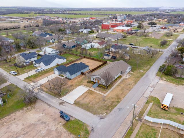 206 S Beach Street, Venus, TX 76084