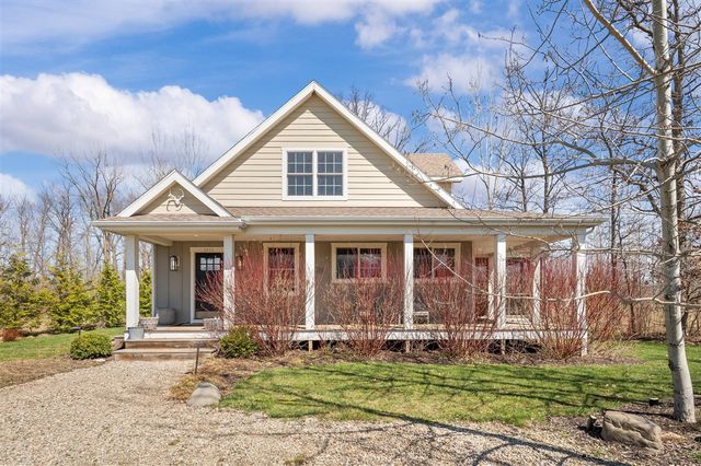 5553 Hidden Pond Lane, Sawyer, MI 49125