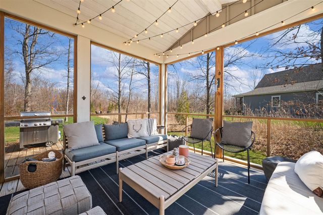 5553 Hidden Pond Lane, Sawyer, MI 49125