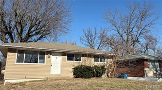 1231 Reale Avenue, St Louis, MO 63138