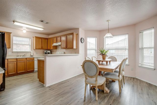 953 Mesa Vista Drive, Crowley, TX 76036