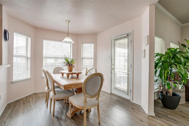 953 Mesa Vista Drive, Crowley, TX 76036