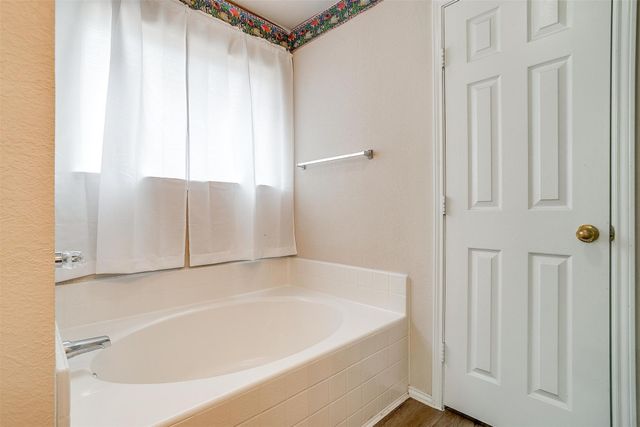 953 Mesa Vista Drive, Crowley, TX 76036