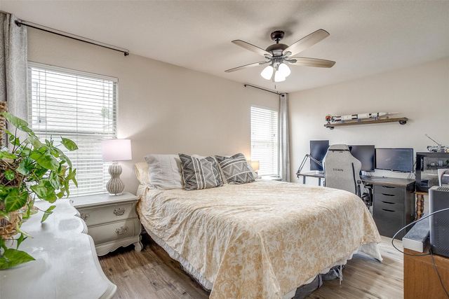 953 Mesa Vista Drive, Crowley, TX 76036