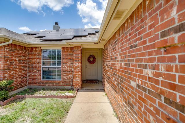 953 Mesa Vista Drive, Crowley, TX 76036
