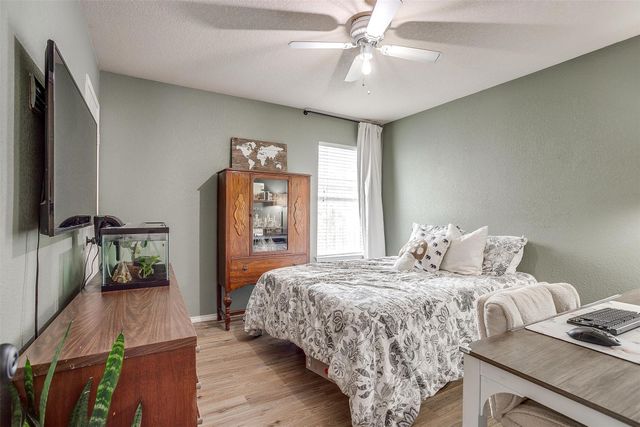 953 Mesa Vista Drive, Crowley, TX 76036