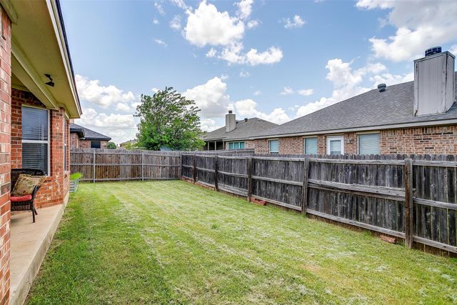 953 Mesa Vista Drive, Crowley, TX 76036