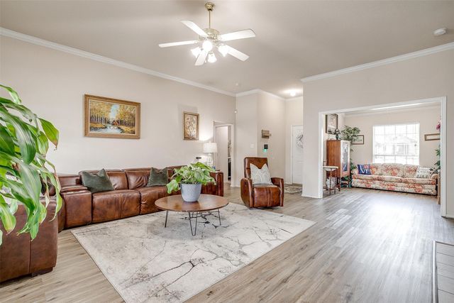 953 Mesa Vista Drive, Crowley, TX 76036