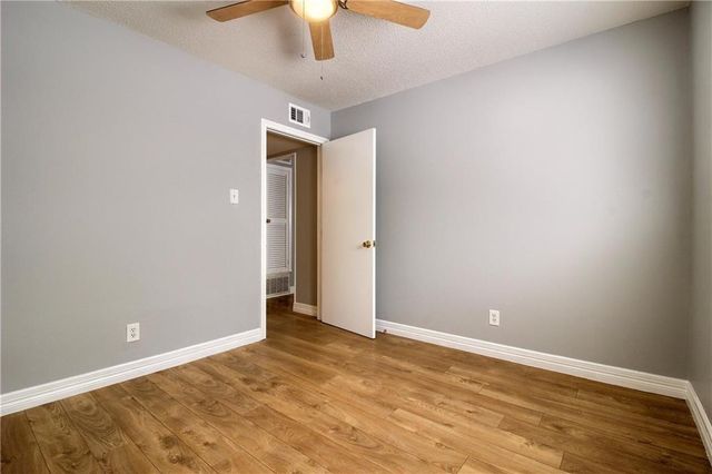 2122 Hancock DR 105, Austin, TX 78756