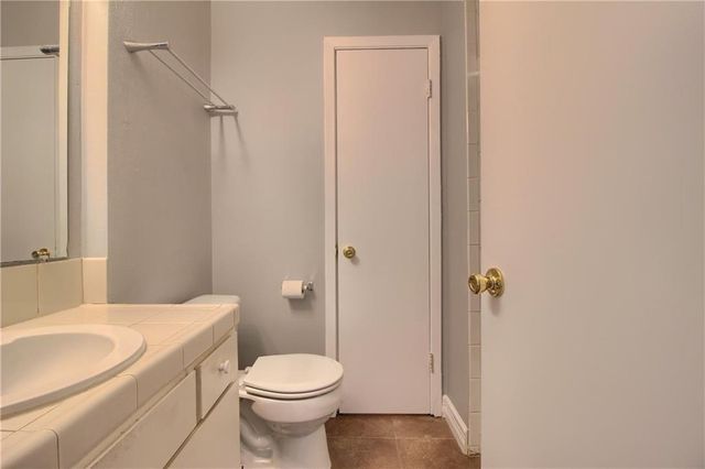 2122 Hancock DR 105, Austin, TX 78756