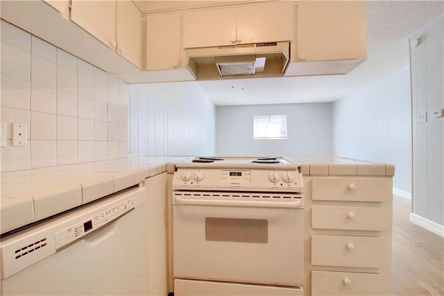 2122 Hancock DR 105, Austin, TX 78756