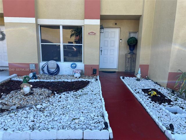 5214 NW 190th Street, Miami Gardens, FL 33055