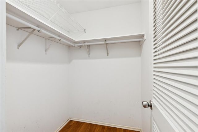 1142 Inverrary Lane D-86, Deerfield, IL 60015