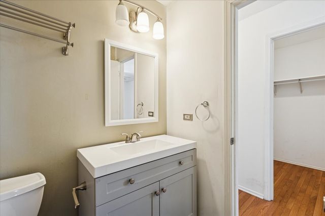 1142 Inverrary Lane D-86, Deerfield, IL 60015