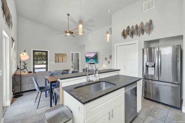 1630 Canyon Edge, Canyon Lake, TX 78133