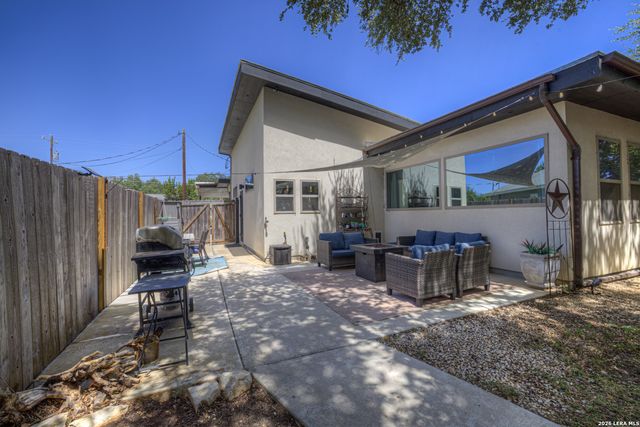 1630 Canyon Edge, Canyon Lake, TX 78133