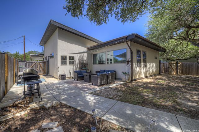 1630 Canyon Edge, Canyon Lake, TX 78133