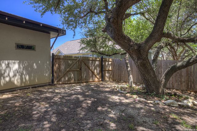 1630 Canyon Edge, Canyon Lake, TX 78133